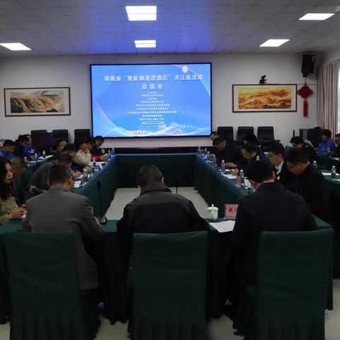 如何为你的战盟选择一个独特且富有魅力的名字，全方位展现团队精神与战斗风格？