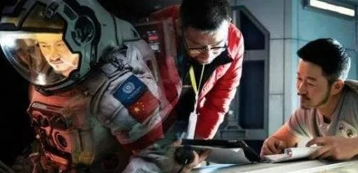 (《流浪地球》的读后感怎么写?)深度解读《流浪地球》：惊心动魄的未来之旅引发650字读后感