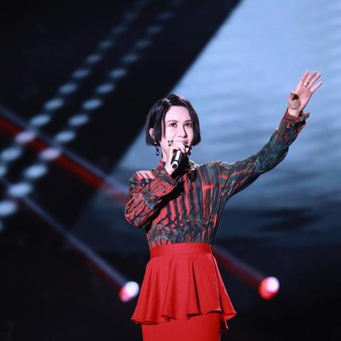 全球最火10大神曲：让你沉醉于音乐旋律的魅力，耳朵怎么听都觉得不够