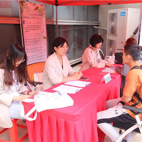 (恋爱短剧剧本)男主角在短剧中的恋爱进行时:他是怎样的爱情故事主人公?